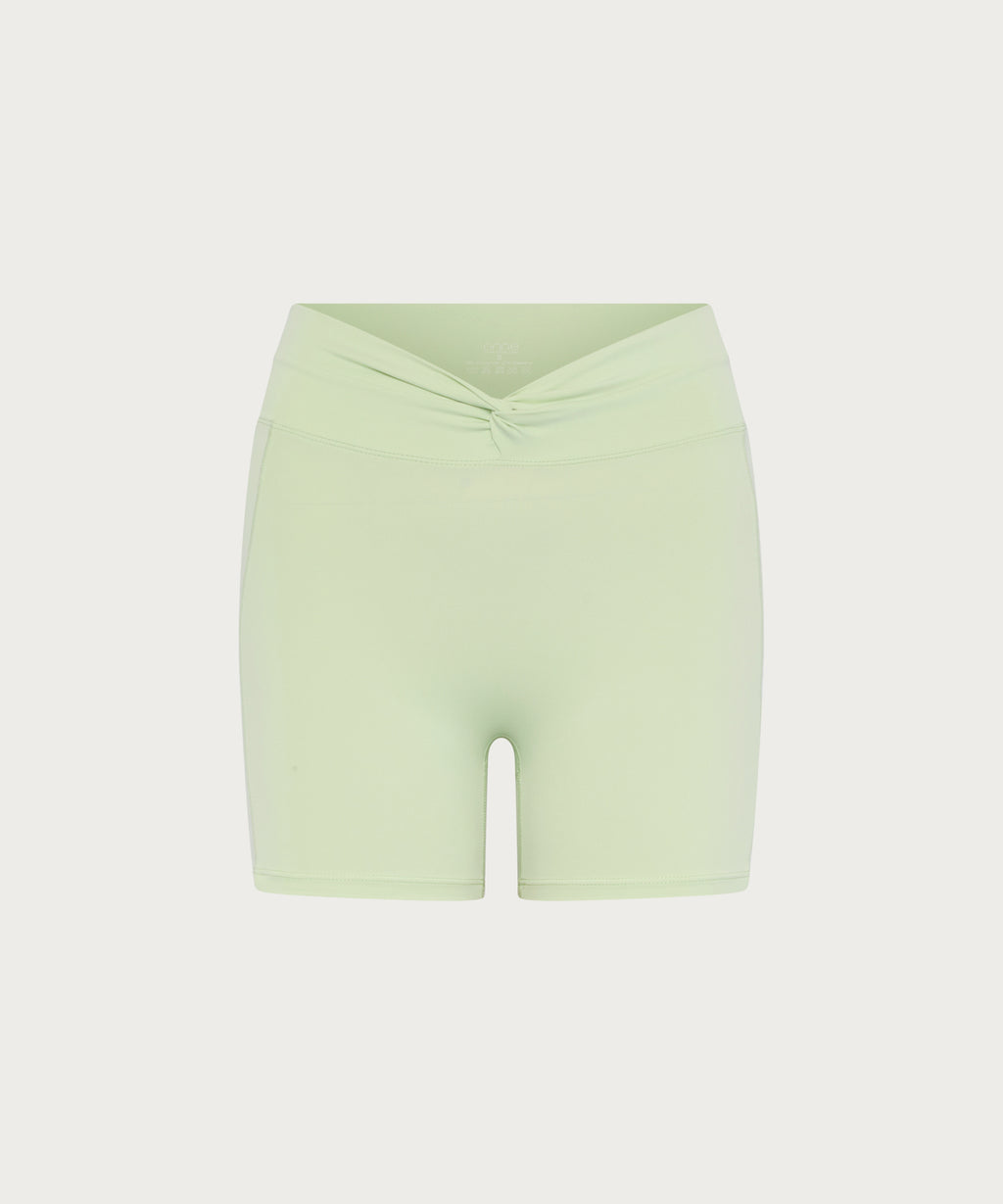 Bali Short in Light fruit green, ÔNNE activewear