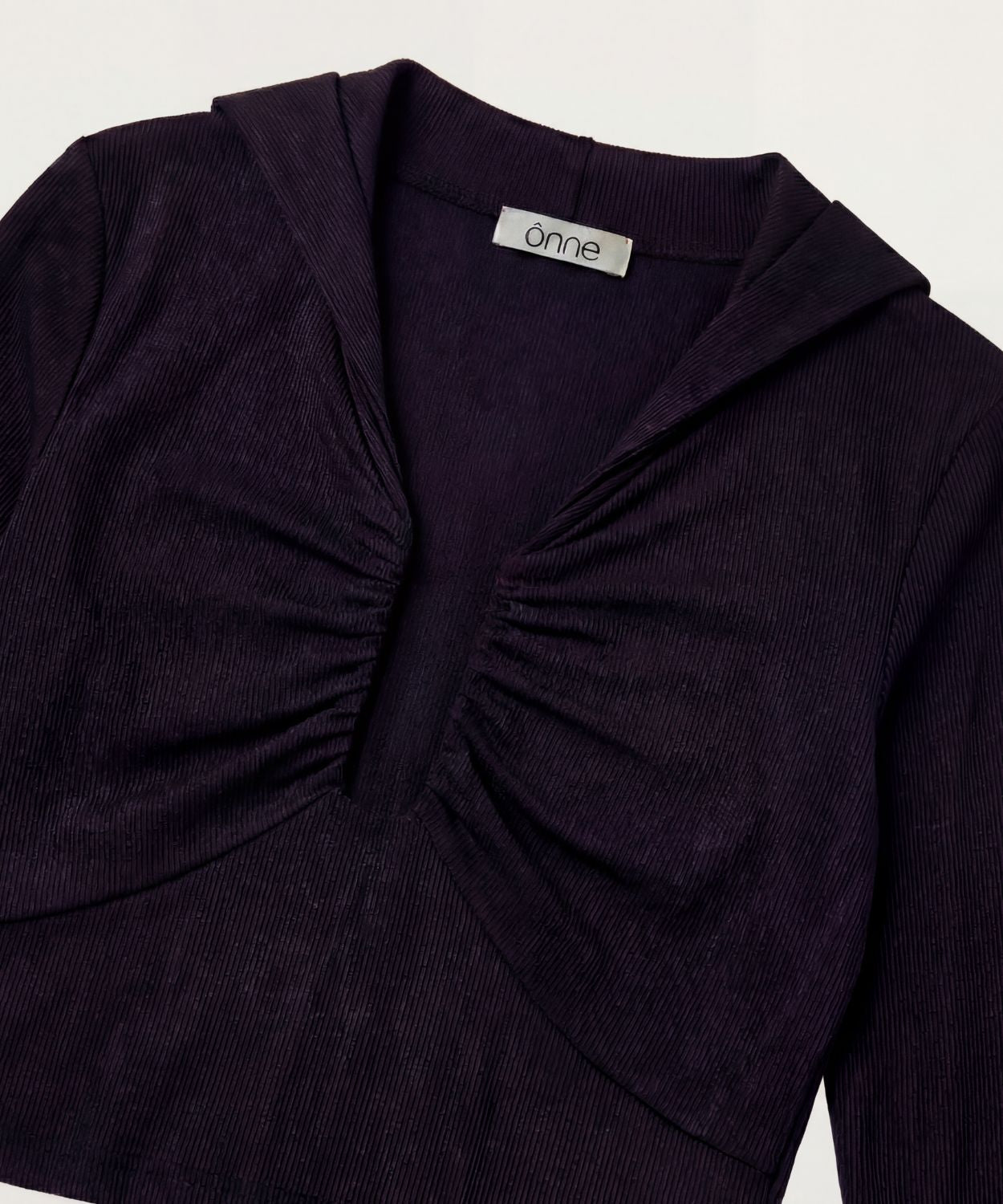 THE BLACK CROP TOP NECKLINE