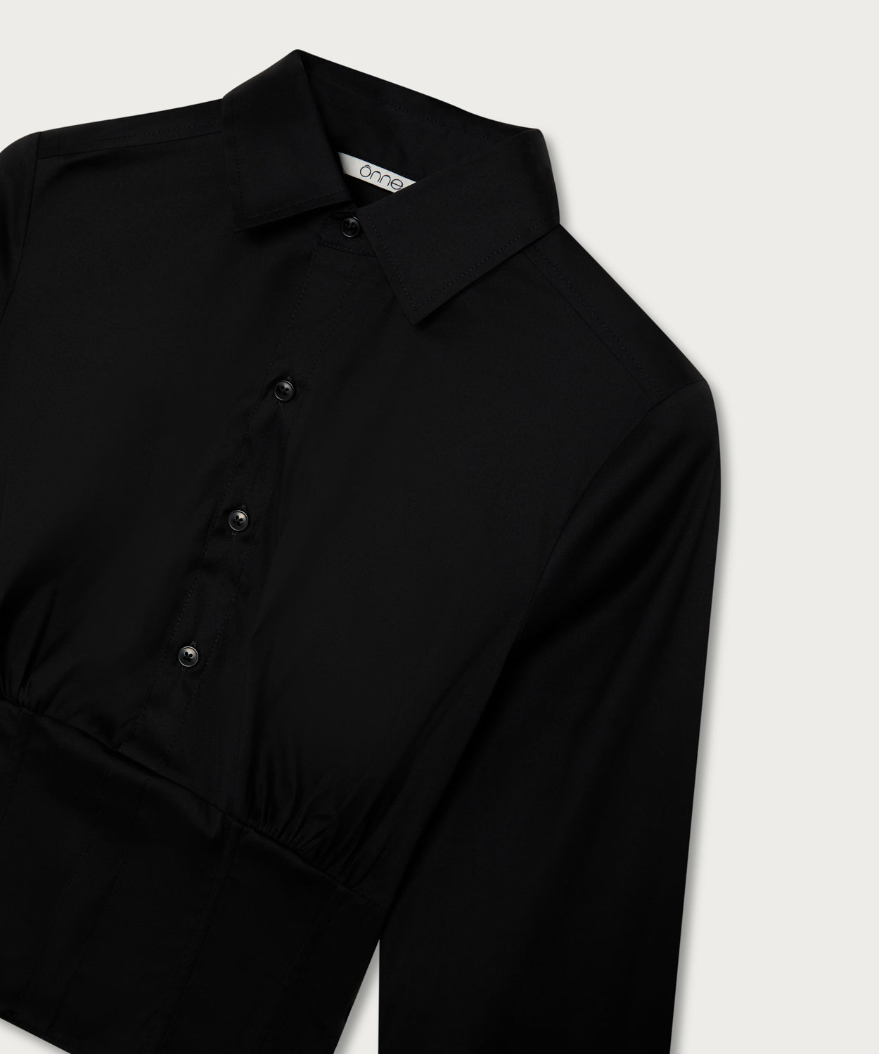 The Tailored Fitted Shrit Black