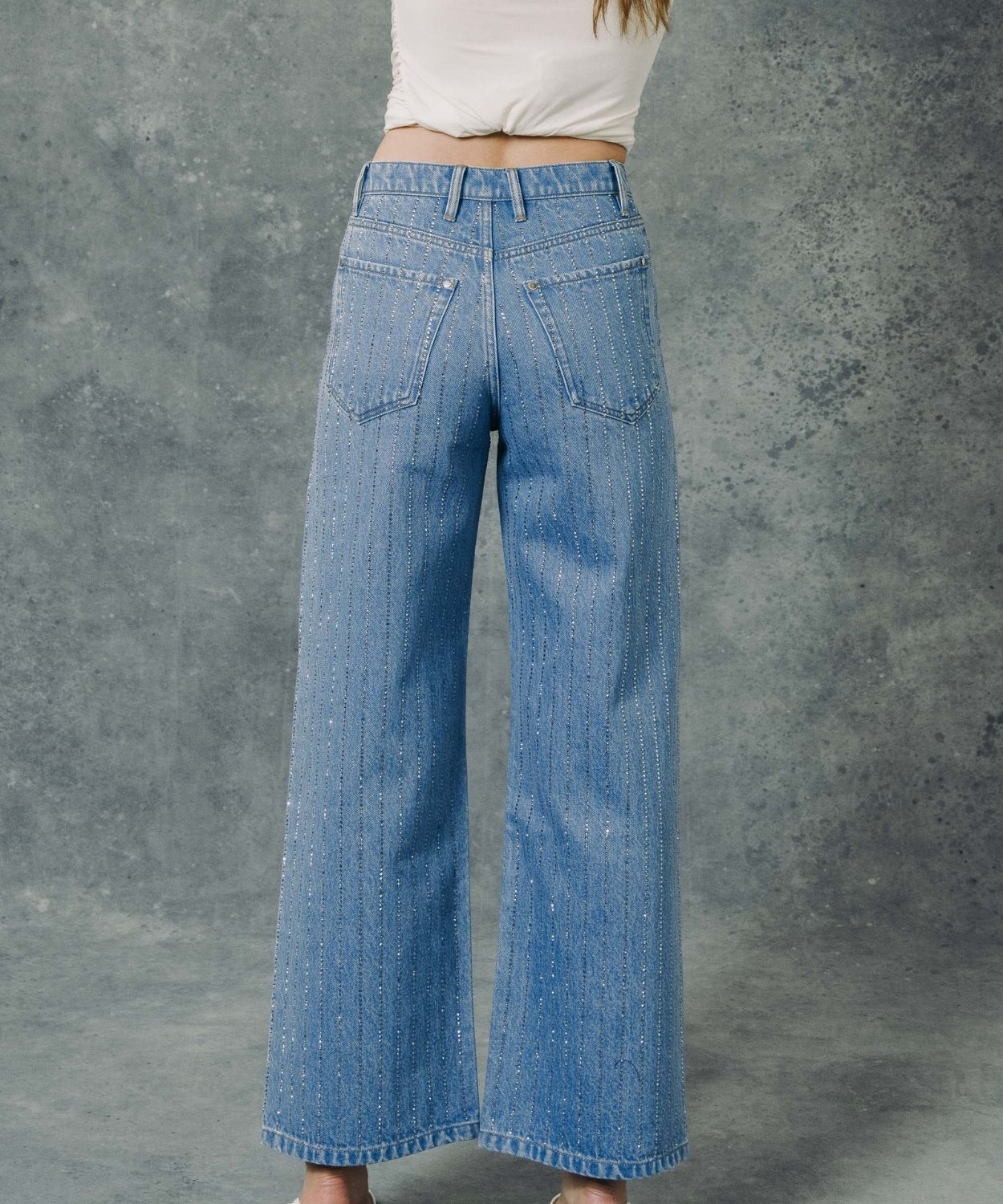 Die gestreifte Kristall-Jeans