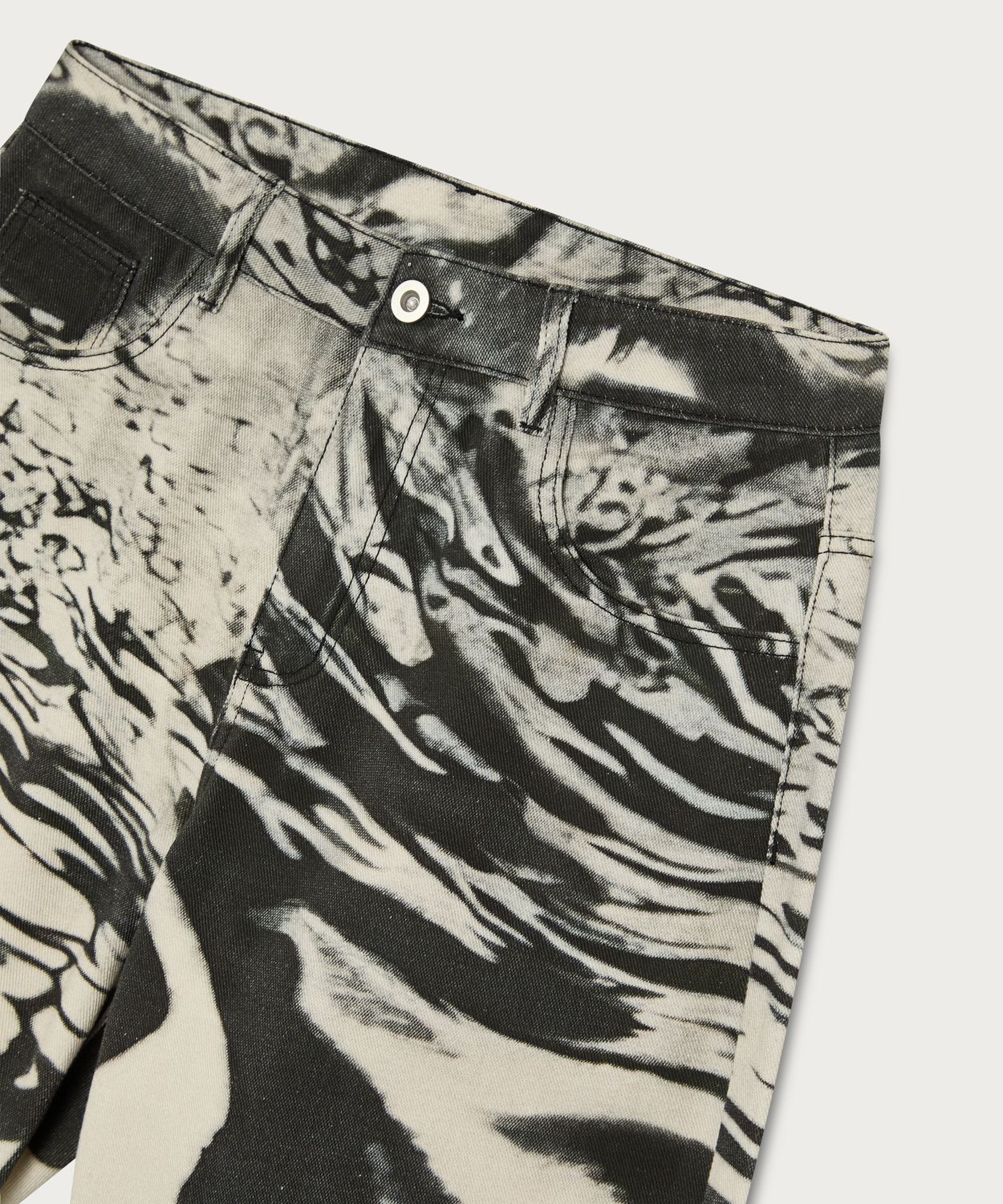 Die weit geschnittene Jeans mit Print