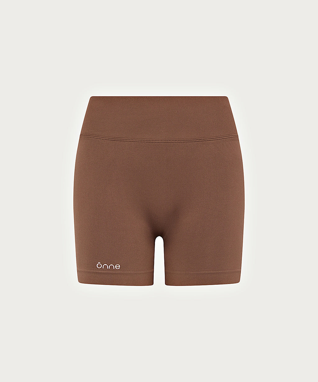 Aeris Short in Dark Brown, ÔNNE activewear