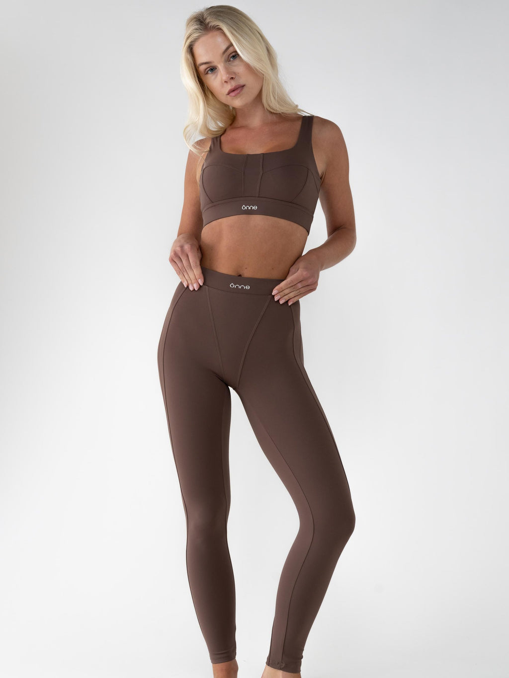 Lowen Leggings in Dark Brown, ÔNNE activewear