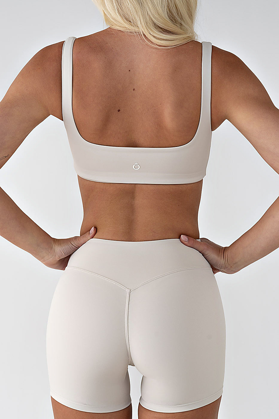 Ella Top in Light Khaki, ÔNNE activewear
