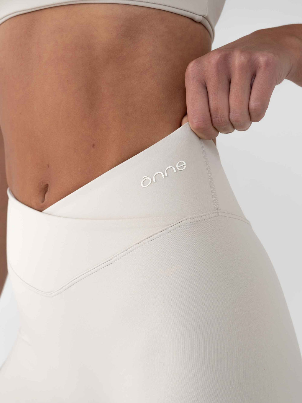 Ella Top in Light Khaki, ÔNNE activewear