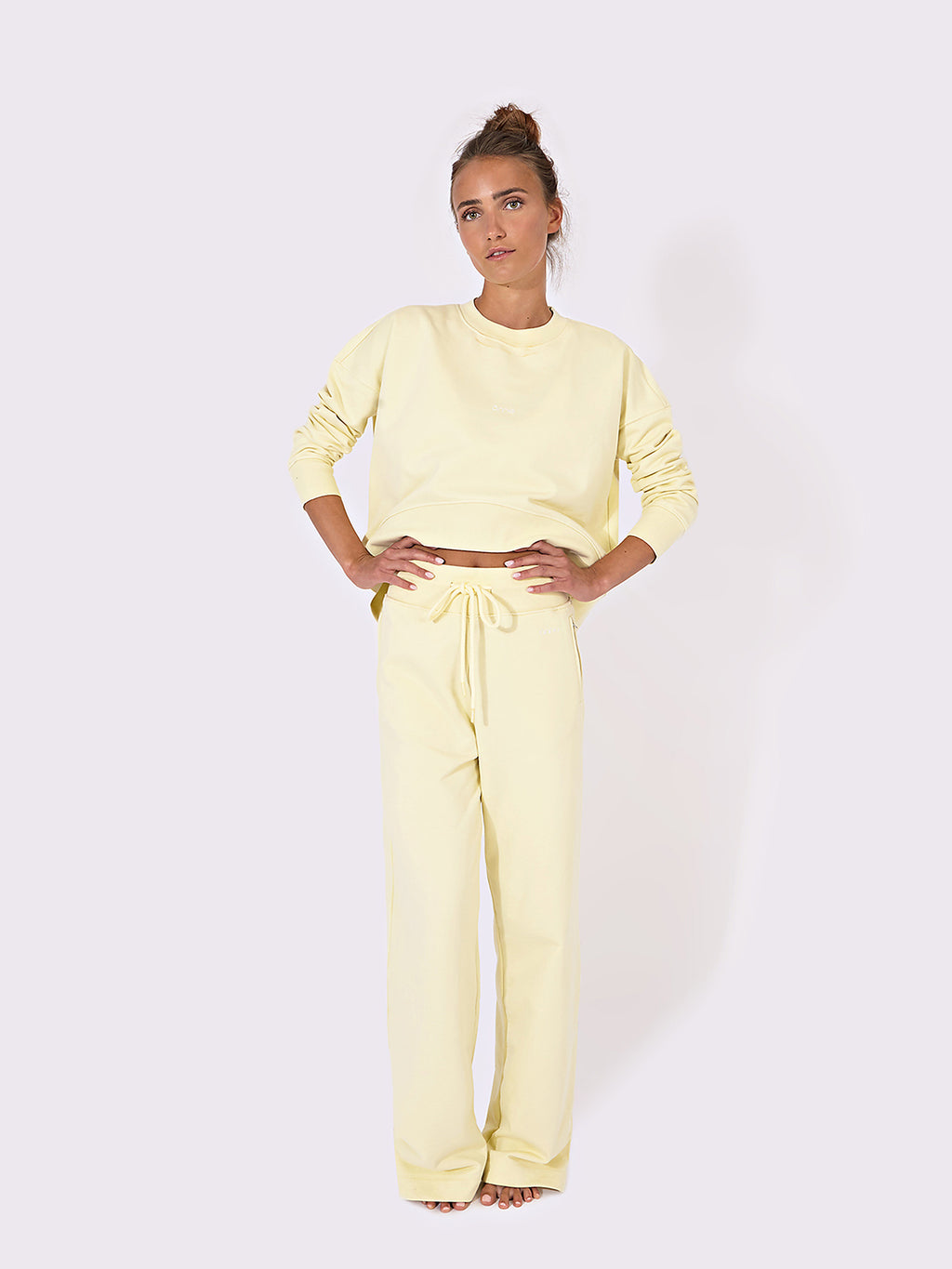 Mara Joggers in Creamy Yellow, ÔNNE activewear