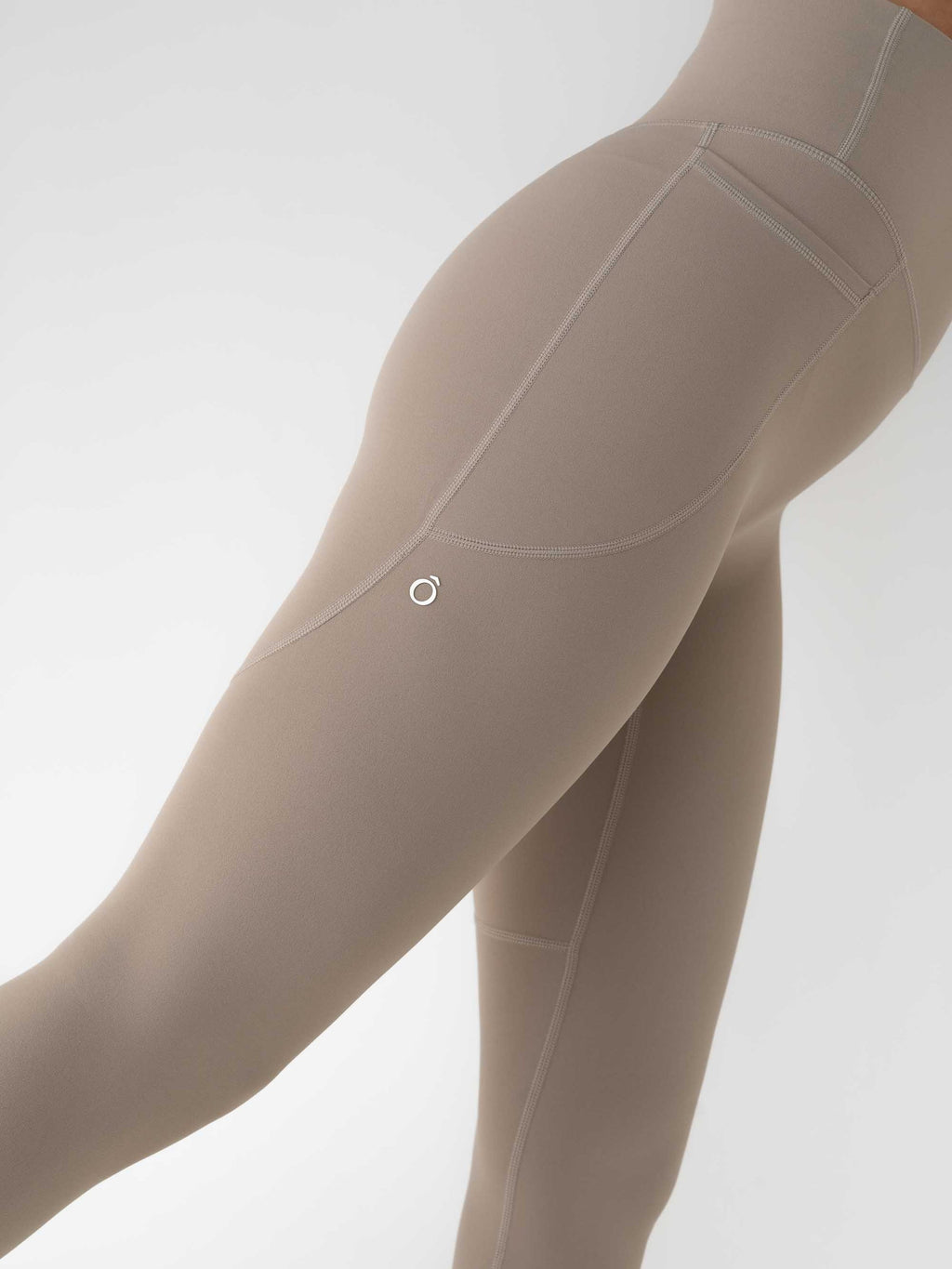 Bark Leggins in Sand Brown, ÔNNE activewear