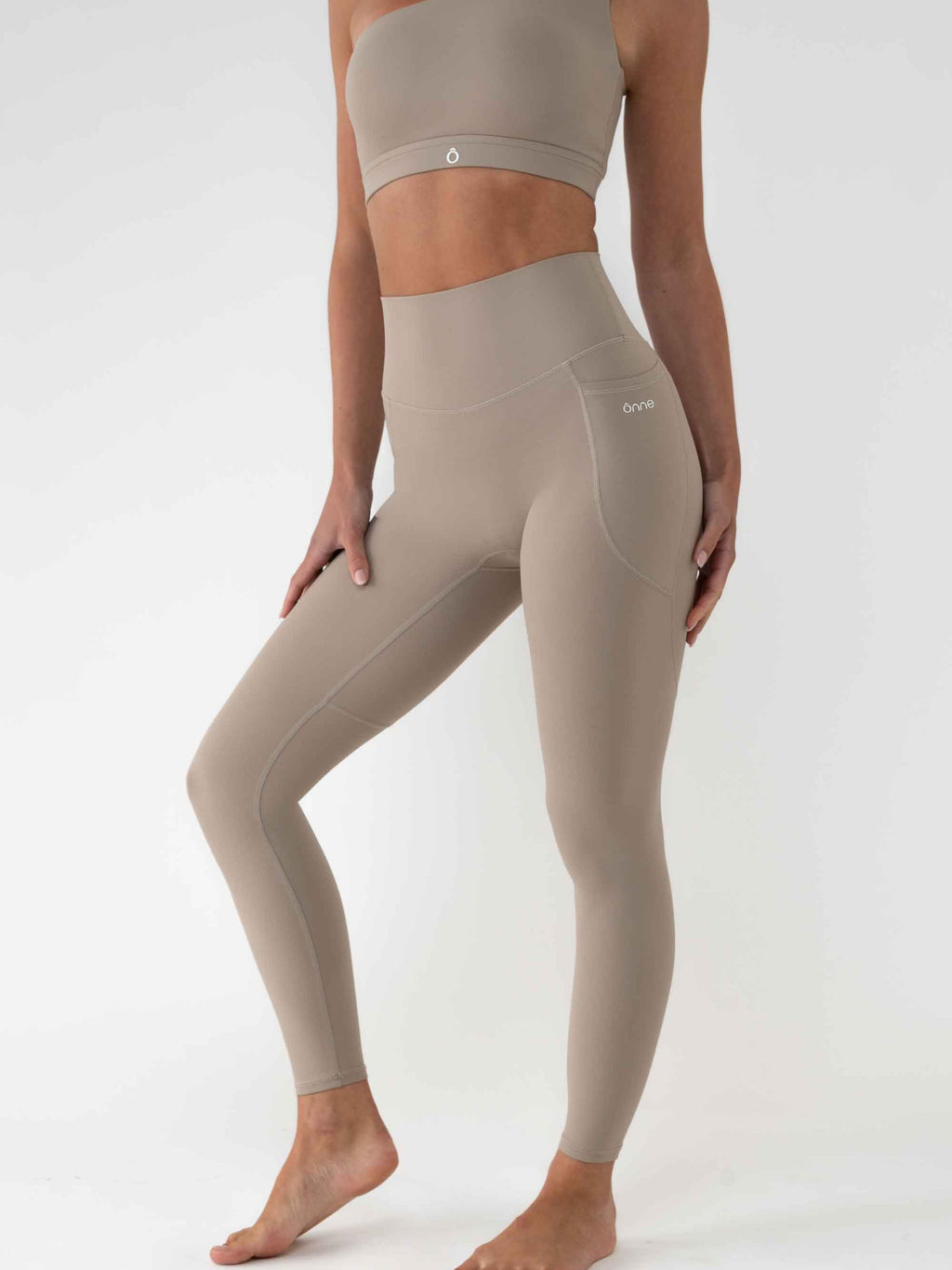 Nora Top in Birch Brown, ÔNNE activewear