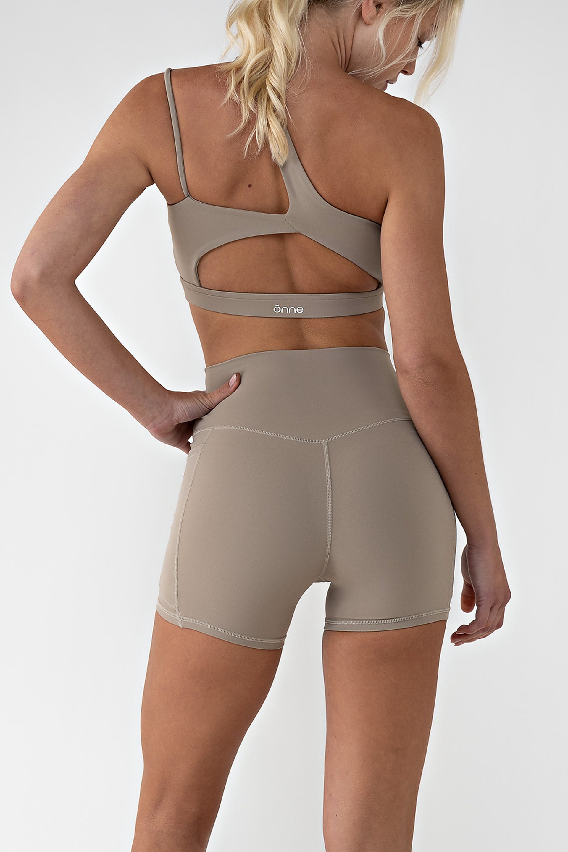 Maia Short in Sand Brown, ÔNNE activewear