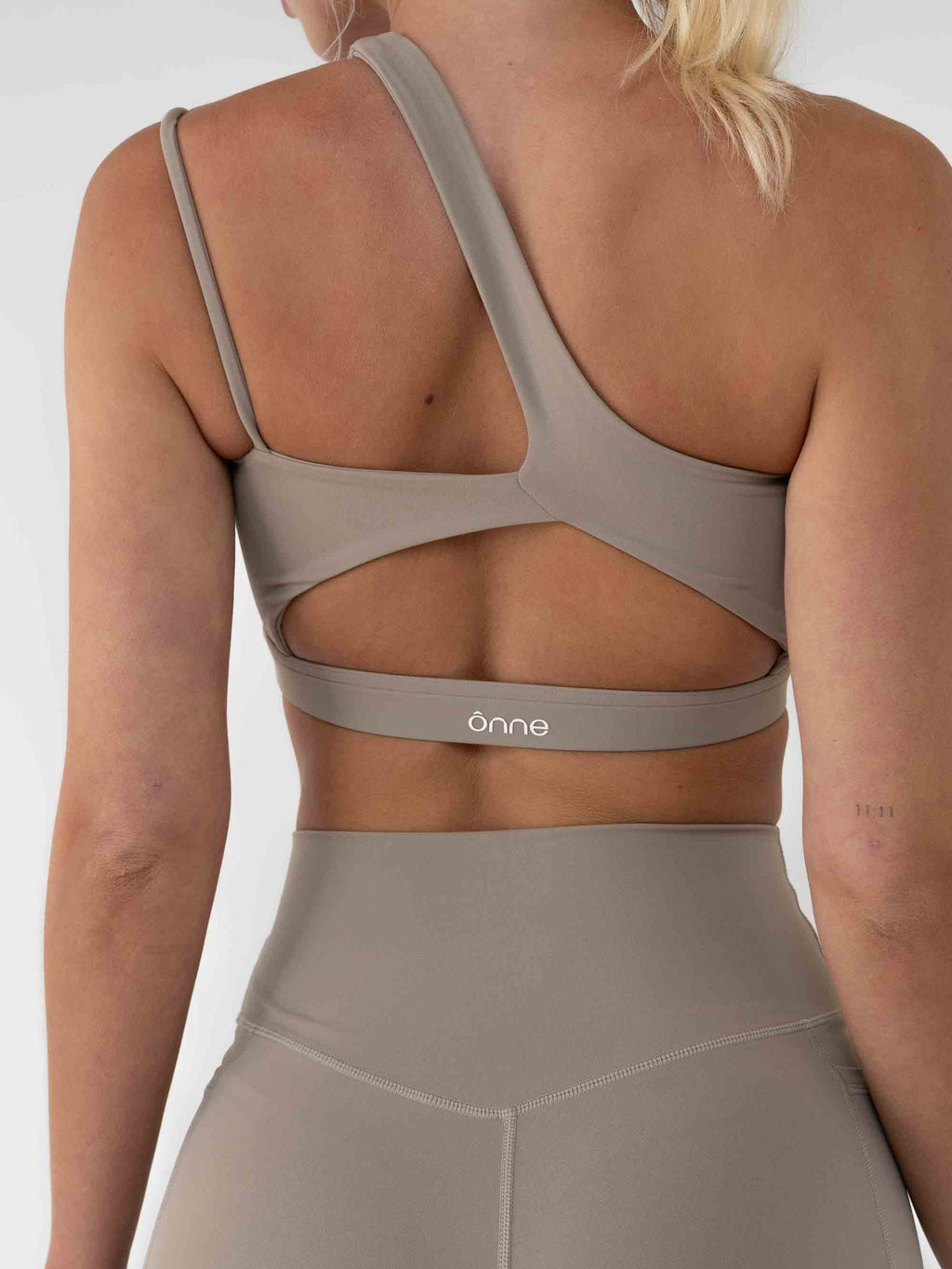 Nora Top in Birch Brown, ÔNNE activewear