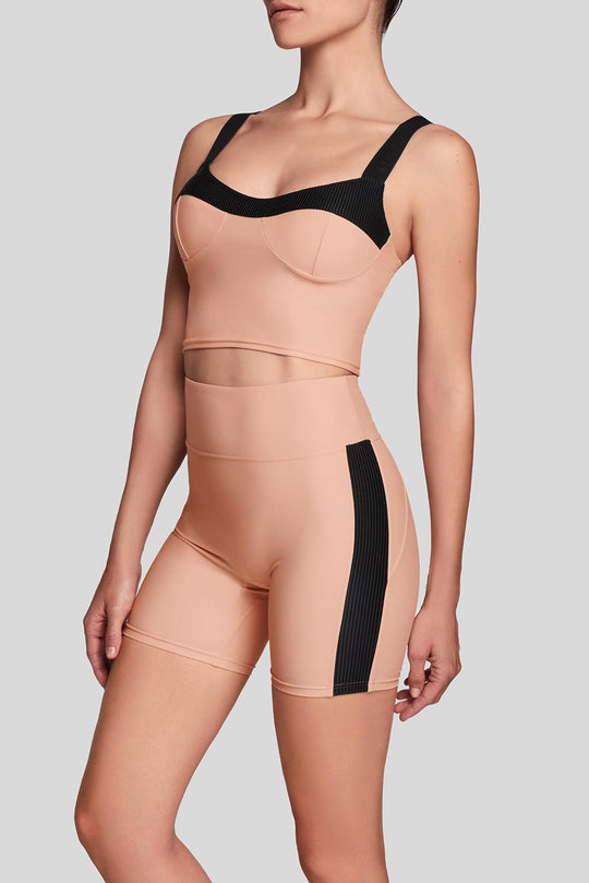 Nude Black