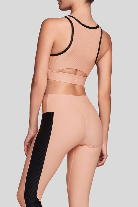 Nude Black